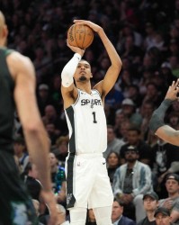 重返西决！文班19+6卡斯尔32+11 马刺4-2淘汰森林狼